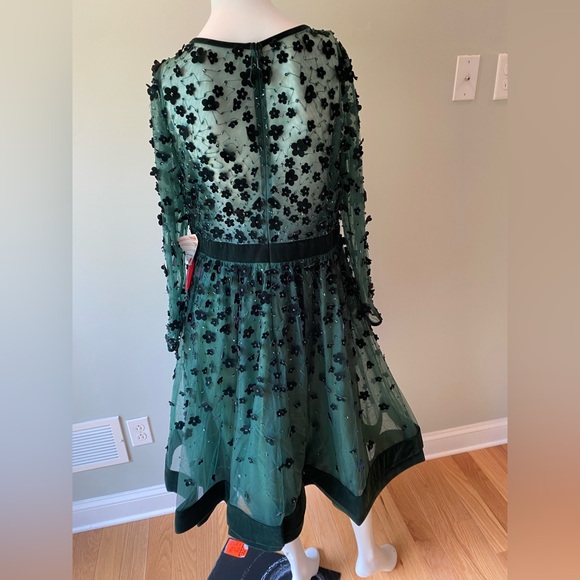 MAC DUGGAL Floral Embellished Fit & Flare Midi Dress Size 12 $498. - Picture 8 of 8